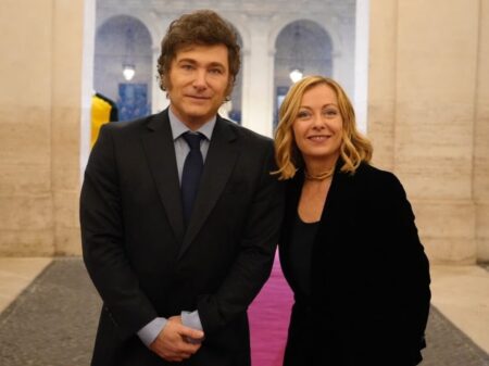 A qué hora se reúne Javier Milei con Giorgia Meloni imagen-8