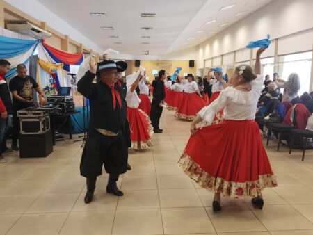 «Mateando con los abuelos», en una jornada a puro baile en el Espacio Recreativo Iplyc imagen-20
