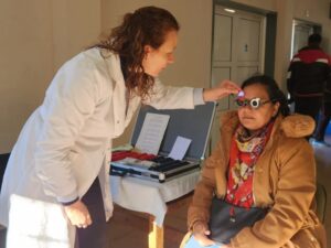EL PROGRAMA “MIRAR MEJOR” SIGUE RECORRIENDO LA PROVINCIA Y LLEGA ESTE MIÉRCOLES A COLONIA AURORA imagen-2