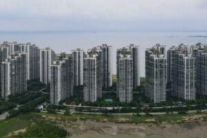Se mudaron a una torre con vista al mar sin saber que era una de las peores decisiones imagen-1