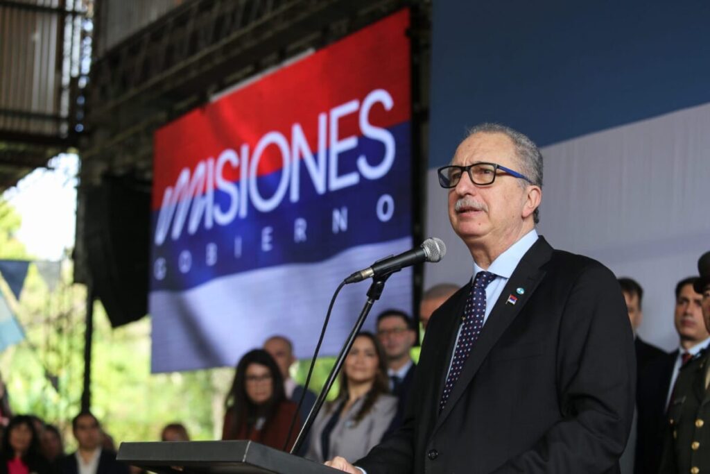 SE CONMEMORÓ EN LA CAPITAL HISTÓRICA DE MISIONES EL PASO A LA INMORTALIDAD DE BELGRANO Y SE REALIZÓ LA TRADICIONAL JURA A LA BANDERA imagen-5