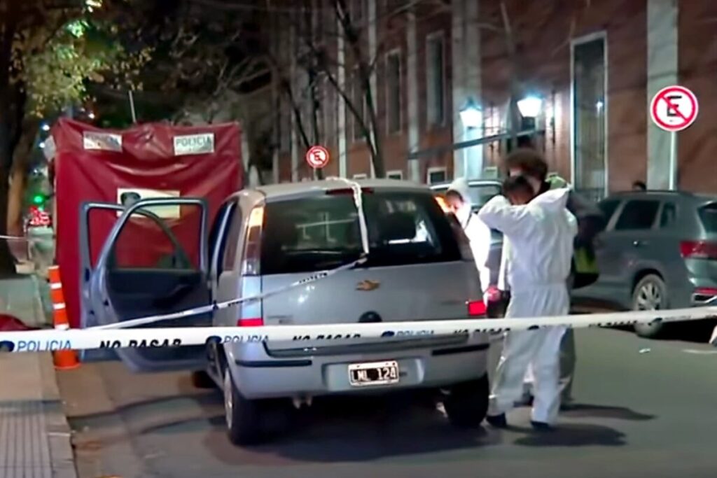 En Recoleta: una mujer de 91 años fue atropellada por un auto y murió imagen-5