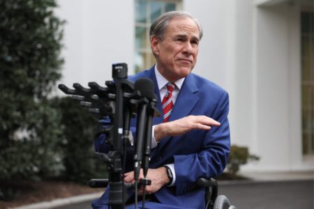 El megaproyecto millonario de Greg Abbott que promete cambiar la red eléctrica de Texas imagen-7