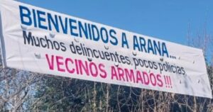 "Señor chorro: pase tranquilo" y "Los gobernantes no trabajan": los pasacalles que denuncian la inseguridad en una zona rural de La Plata imagen-2