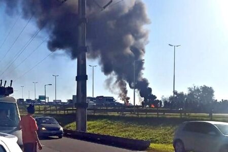 Fallo de la Corte: sindicatos y organizaciones sociales cortan la Panamericana y otros accesos en apoyo a Cristina Kirchner imagen-8