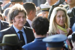 Javier Milei elogió el rol de su hermana Karina en LLA: “Armó en 17 provincias y al kirchnerismo lo pasó por arriba” imagen-1