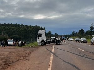 Tragedia en Dos de Mayo: un hombre murió tras chocar su camioneta con un camión imagen-8