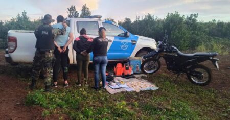 Prefectura evitó una maniobra de narcotráfico y detuvo a dos personas imagen-12