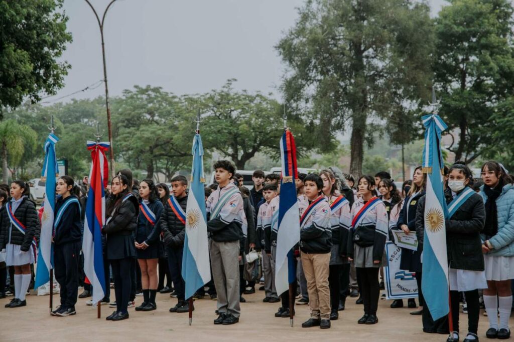 Estudiantes de séptimo grado de Posadas juraron cuidar el medioambiente imagen-5