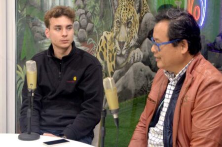 Estudiante francés desarrolla su pasantía en Leandro N. Alem para capacitarse en construcción con madera ecológica en K&K Construcciones imagen-5