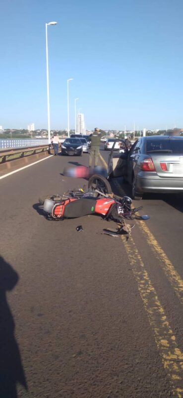 Colisión en cadena en el puente San Roque de Santa Cruz deja dos lesionados tras una maniobra imprudente imagen-44