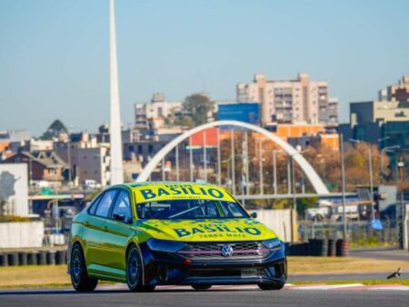 Automovilismo: Okulovich estrenó el Vento en Buenos Aires imagen-8