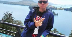 Se descompuso en su viaje de egresados en Bariloche, lo atendió un médico trucho y murió días más tarde: hay cuatro imputados imagen-3