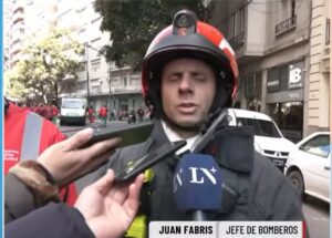 Incendio en Recoleta: el jefe de bomberos dio detalles del operativo que montaron para rescatar a un hombre imagen-3