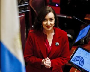 Victoria Villarruel dispuso que los senadores puedan rechazar los aumentos de sueldo que provienen de la paritaria legislativa imagen-1