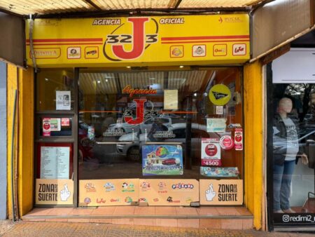 “Lo que tanto soñaba, finalmente se cumplió”, dijo la jubilada obereña que ganó casi $3 mil millones en un juego de azar imagen-24