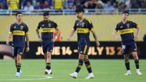 Ni con ventaja numérica: Boca encontró la forma de complicarse solo y pasó de la fiesta al lamento imagen-2