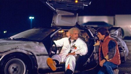 "Doc Brown no va a conducir un maldito Mustang": los creadores de 'Regreso al futuro' rechazaron un dineral para mantener su elemento más querido imagen-16
