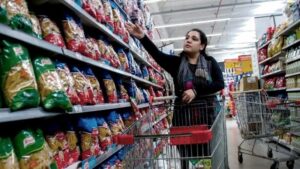 El costo de la canasta básica en el NEA es hasta 25% más alto que el promedio nacional, según el IPEC imagen-1