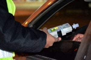 Joven alcoholizada provocó choque en cadena en Posadas: tenía 1.37 gramos de alcohol en sangre imagen-7