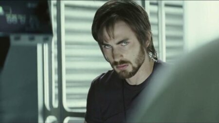 Chris Evans cree que su mejor trabajo es este fracaso de ciencia ficción: "Tendría una carrera diferente si la gente la hubiese visto" imagen-7