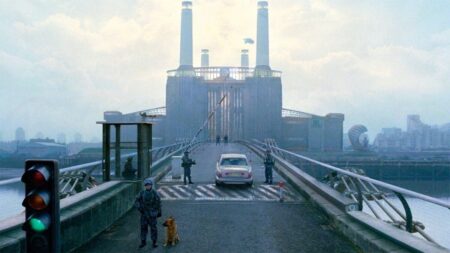 Hace 19 años este thriller distópico fue un auténtico fracaso en taquilla, pero su puntuación es prácticamente perfecta imagen-5