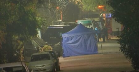 Se suicidó el policía que mató a la novia de su ex y luego se atrincheró en un gimnasio de Moreno imagen-12