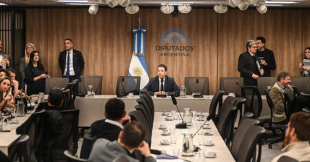 Comisión Libra: empiezan las citaciones pero la oposición ya amenaza con hacerle juicio político a Javier Milei imagen-7