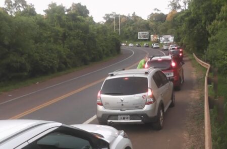 Martín Goerling reclamó una solución urgente a los problemas fronterizos en Iguazú: “Menos trabas, más turistas, más desarrollo” imagen-9