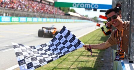 De Lewandowski a Kane y Bellingham: el mundo del fútbol copó el Gran Premio de España de la Fórmula 1 imagen-12