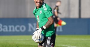 La figura de Riestra que seduce al campeón del fútbol mexicano imagen-3