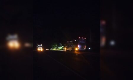 Micro embistió una moto en Santo Pipó: una joven y un niño fallecieron imagen-10