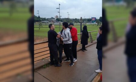 Resguardaron a joven que amenazaba con arrojarse al Zaimán junto a una niña imagen-10