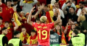 Yamal: el doblete a Francia y un festejo a lo Lamine imagen-2
