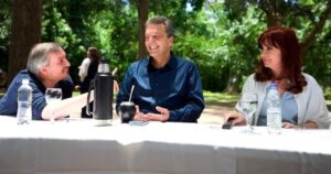 Elecciones 2025 en Argentina, EN VIVO: el PJ bonaerense se reúne para redefinir su estrategia de cara a las legislativas imagen-1