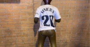 Condenaron a los barras que colgaron de un puente un muñeco de Vinicius Jr imagen-2