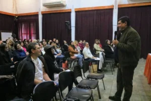 Capacitan a docentes en derechos de la Niñez imagen-1