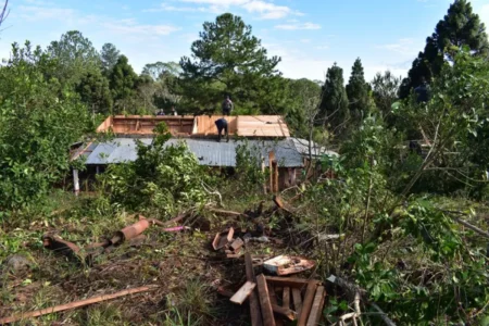 Temporal en San Pedro: familias reconstruyen sus casas tras los daños imagen-9