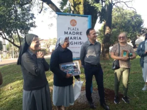 Se inauguró la plaza Madre María Alghisi en Jardín América imagen-2