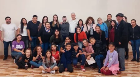 Escuela de oficios, becas y voluntariado fortalecen el vínculo con la comunidad imagen-24