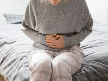 Dolor, acidez y saciedad precoz son principales síntomas de la gastritis imagen-12