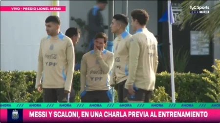 Charla Messi-Scaloni y posible 11:lo que se vio del entrenamiento de Argentina - TyC Sports imagen-5