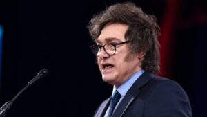El Gobierno eliminó el asueto por el Día del Trabajador del Estado: “Costaba $11.000 millones” imagen-1