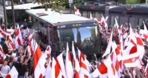 Video: banderazo de River en Seattle con el aliento de Gallardo imagen-1