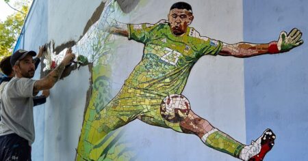 La historia del mural colosal que conmovió a Dibu Martínez imagen-7