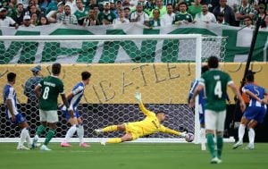 En un partidazo del Palmeiras, el Verdão igualó 0 a 0 ante Porto en su debut en el Mundial de Clubes imagen-8