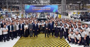 Stellantis, la dueña de Fiat y Peugeot ahora se lanza a competir en las pickups imagen-2