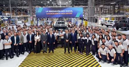 Stellantis, la dueña de Fiat y Peugeot ahora se lanza a competir en las pickups imagen-6