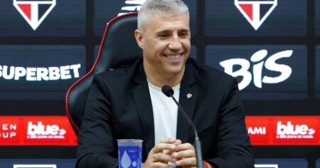 Hernán Crespo fue presentado como nuevo DT de San Pablo: "Sé que hay problemas, vine para ganar" imagen-24