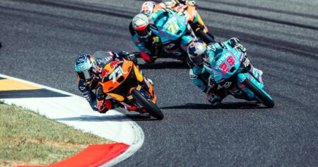 Valentín Perrone largó último y logró una remontada increíble en el GP de Italia de Moto3 imagen-7